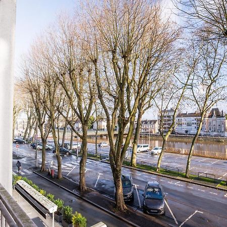 Le Gambetta - T3 Standing Avec Parking, Wifi, Netflix Apartment Laval  Ngoại thất bức ảnh
