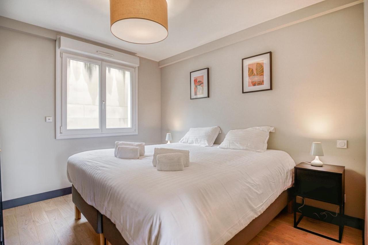 Le Gambetta - T3 Standing Avec Parking, Wifi, Netflix Apartment Laval  Ngoại thất bức ảnh