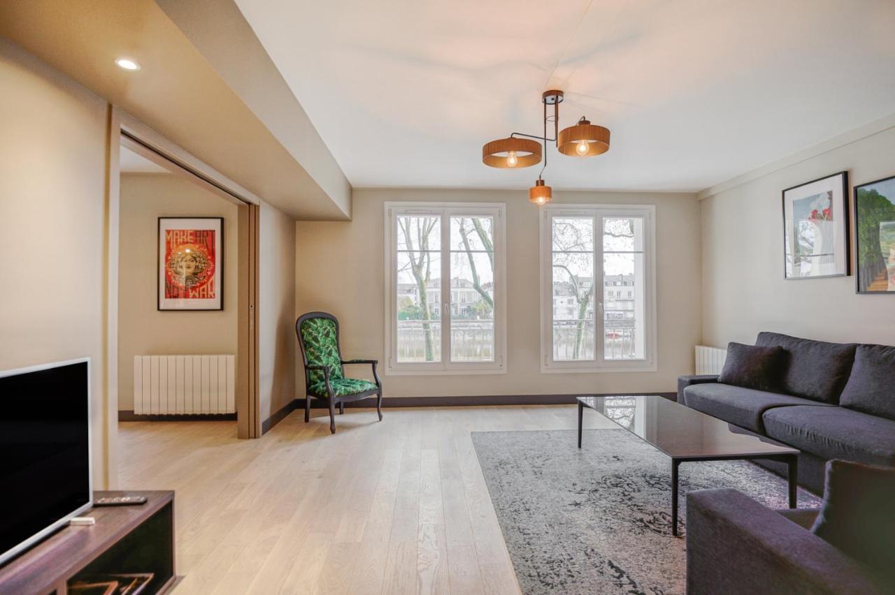 Le Gambetta - T3 Standing Avec Parking, Wifi, Netflix Apartment Laval  Ngoại thất bức ảnh
