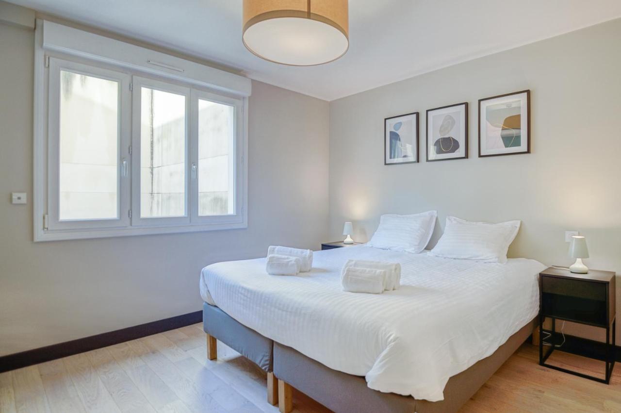 Le Gambetta - T3 Standing Avec Parking, Wifi, Netflix Apartment Laval  Ngoại thất bức ảnh
