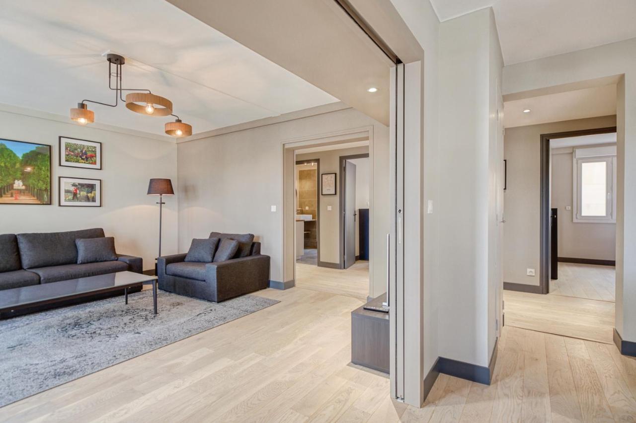 Le Gambetta - T3 Standing Avec Parking, Wifi, Netflix Apartment Laval  Ngoại thất bức ảnh